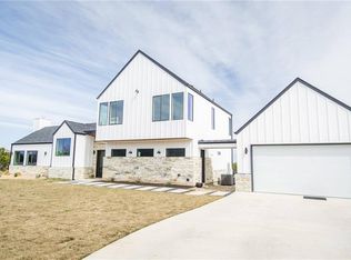 440 Sunny Slope Rd, Liberty Hill, TX 78642