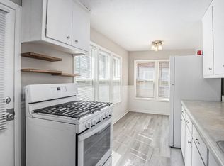 219 S 38th Ave #1, Omaha, NE 68131