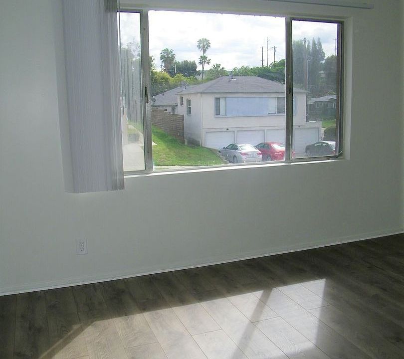 1st image of 7013 Glasgow Ave #0