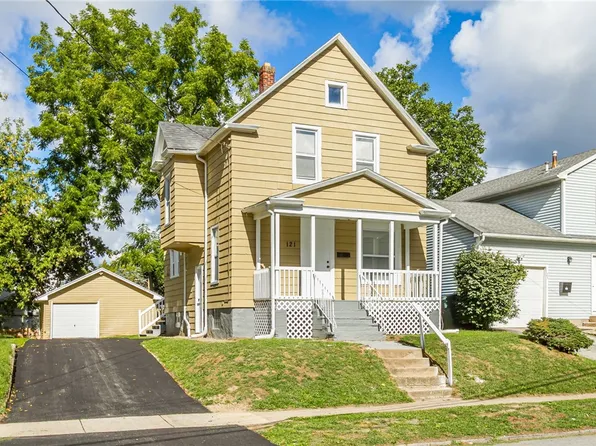 121 Baycliff Dr, Rochester, NY 14609