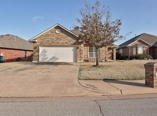 15704 Teesdale Rd, Edmond, OK 73013