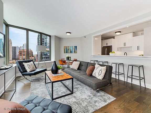 4th image of 400 N La Salle Dr APT 1107