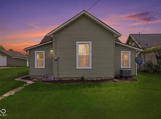 10941 N County Road 1050 E, Hope, IN 47246