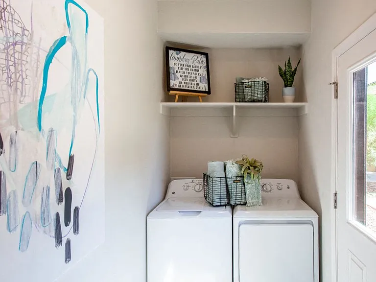 In-Unit Washer & Dryer
