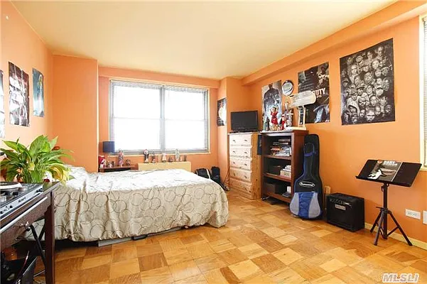 Sold by Century 21 American Homes | media 33