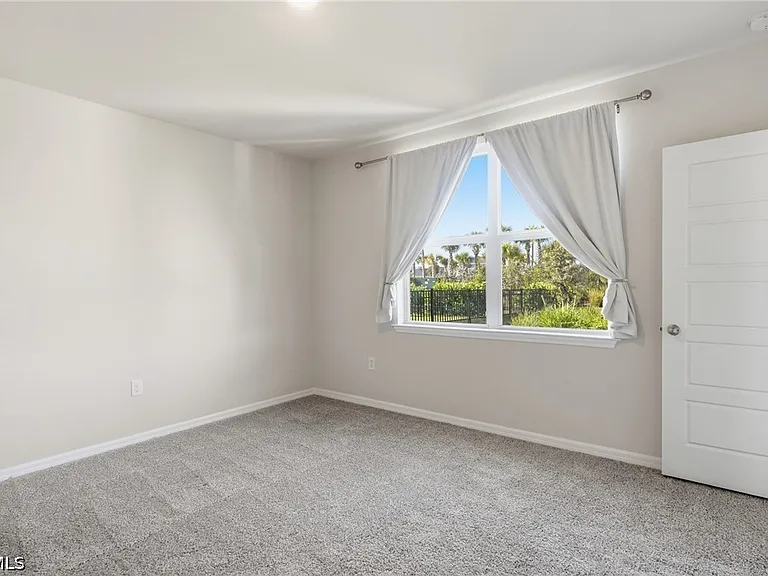 44197 Frontier Dr — Photo 22