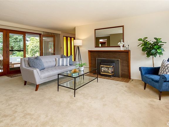 2nd image of 5124 115th St SW