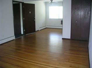 403 N Rochester Rd APT 10, Clawson, MI 48017