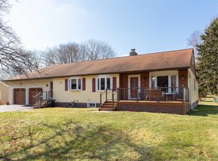 14 Shamrock Cir, Poughkeepsie, NY 12603