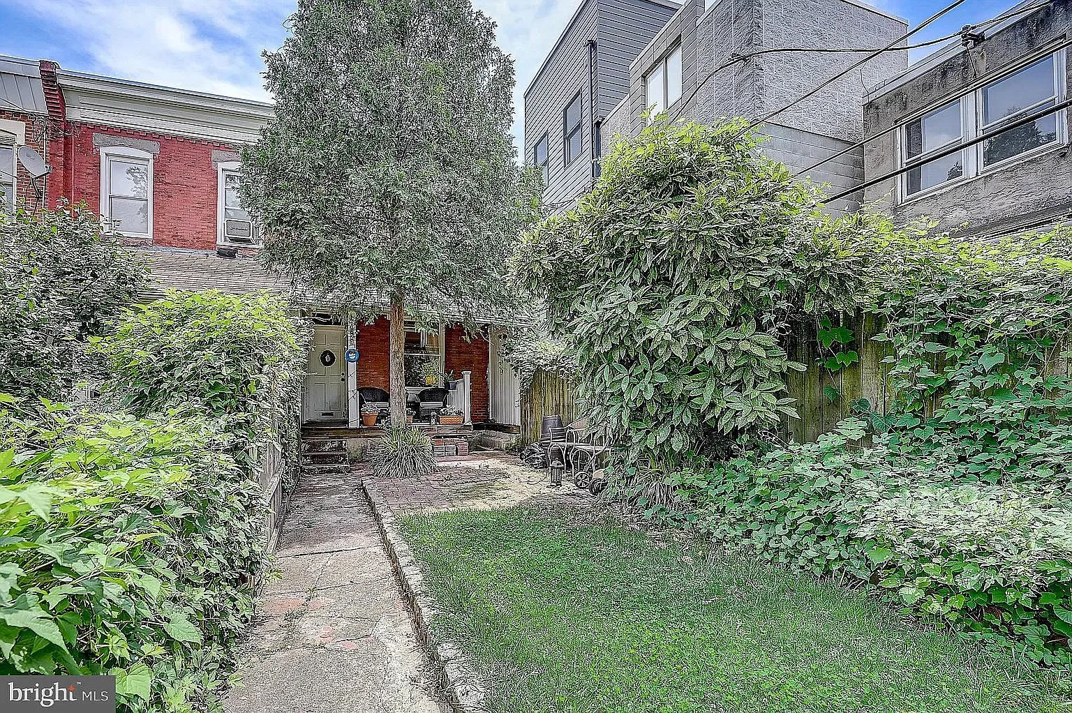 3 bed, 1.5 bath, 1200 sqft, $4,200 — Photo 4