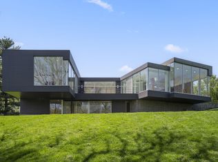 2860 E Southern Hills Blvd, Springfield, MO 65804