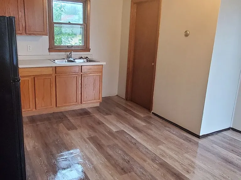 518 Ackley St — Photo 7