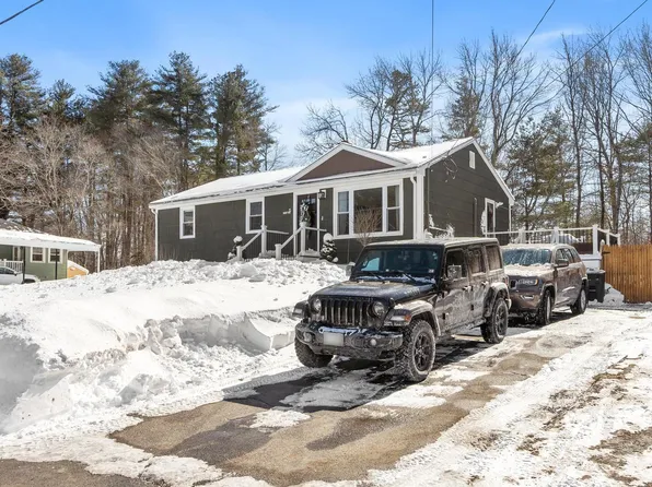 15 Briar Avenue, Salem, NH 03079