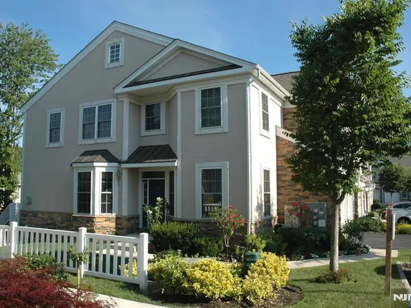 252 Levinberg Ln Unit 252, Wayne, NJ 07470