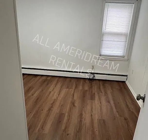 601 South St #3 — Photo 3