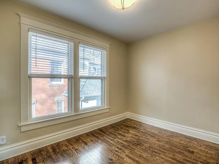 613 Pine St #3 — Photo 4