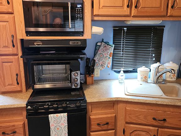 3rd image of 4873 Sissonville Dr #302
