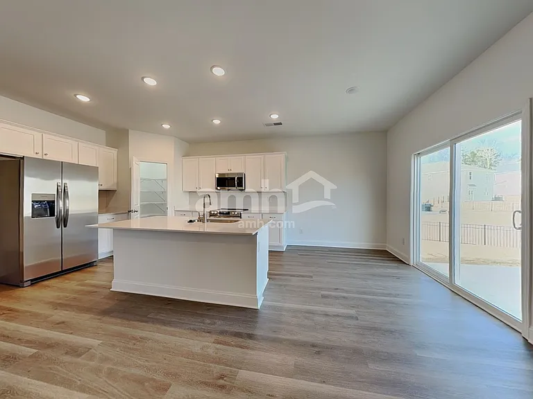 6034 Rosemore Ln — Photo 5