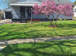 1660 S Harris Rd, Ypsilanti, MI 48198