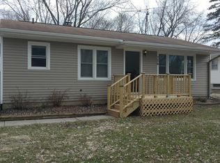 326 N Deerfield Ave, Lansing, MI 48917