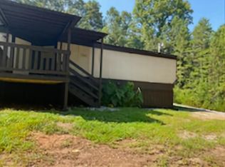 401 Shallow Creek Dr, Demorest, GA 30535