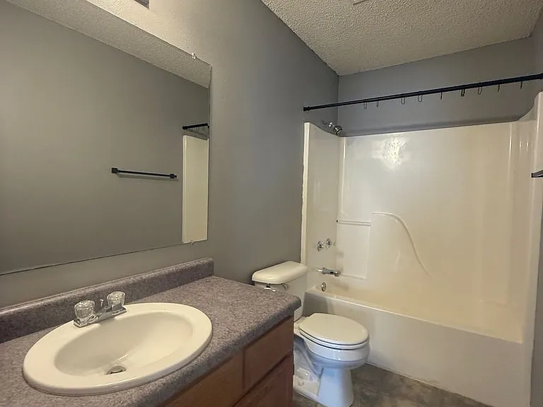 14108 Cherry Hill Dr — Photo 9