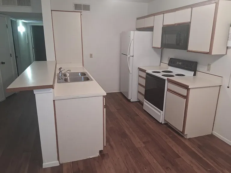 1668 Park wood #9_04222026