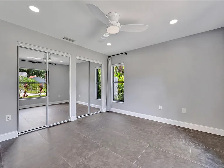 6044 Marella Dr — Photo 20