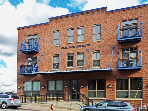 127 5th St NE APT 103, Minneapolis, MN 55413