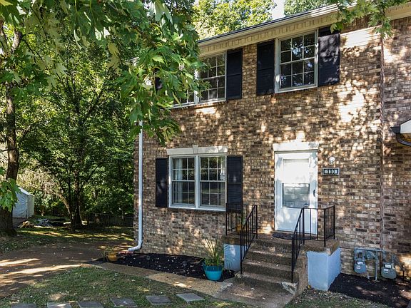 3rd image of 110 Woodcraft Ct