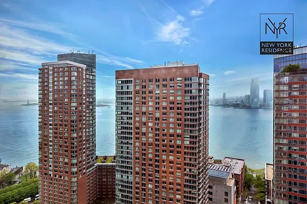 Rented by New York Residence | media 71