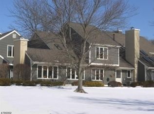 149 Village Dr, Basking Ridge, NJ 07920