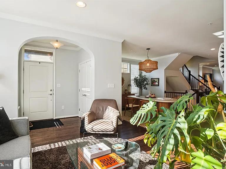 6947 Country Club Ter — Photo 14