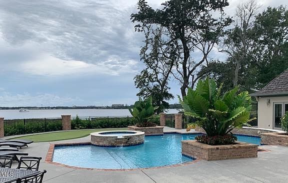 3rd image of 763 Destiny Plantation Blvd