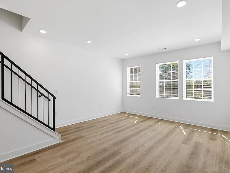 2532 N 11th St #2 — Photo 10