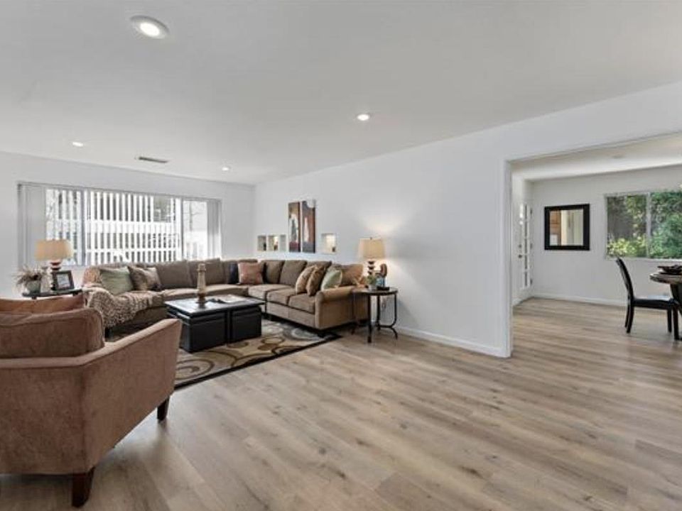 1st image of 600 Pennsylvania Ave Unit 32