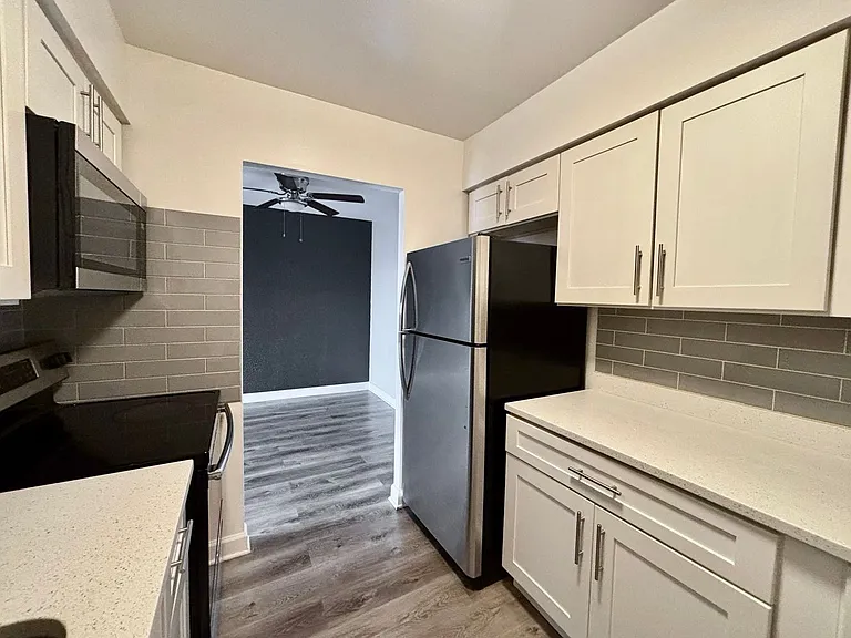 520 Rentals — Photo 22