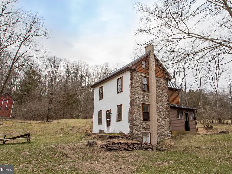 120 Tabor Rd — Photo 23