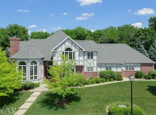 2005 Foxtail Rd, Bloomington, IL 61704