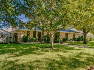 1529 Snow Trl, Lewisville, TX 75077