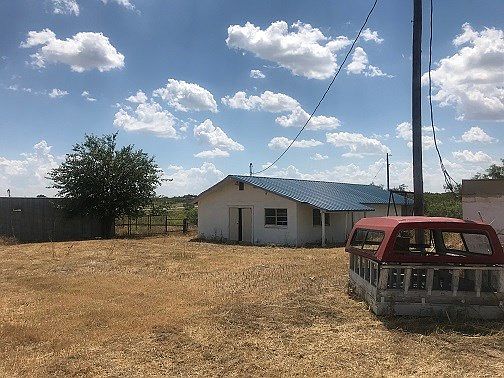 5th image of 7826 W Fm 1692