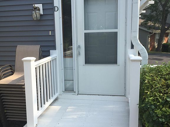 3rd image of 314 Indiana Ct Unit D