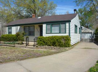 2942 E Glen Oaks Dr, Wichita, KS 67216