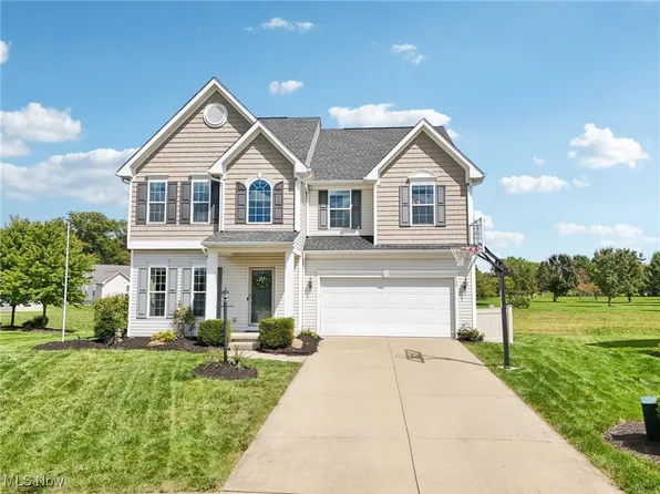 959 Overton Dr, Brunswick, OH 44212