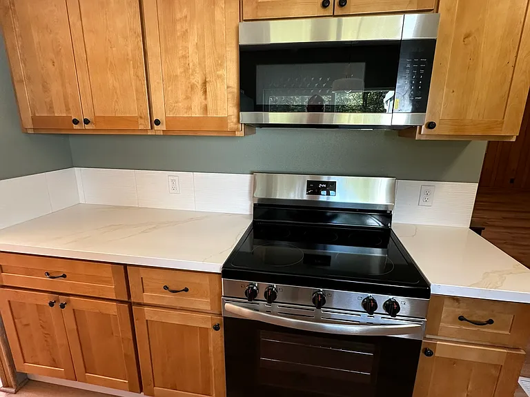 13016 Military Rd SE — Photo 20