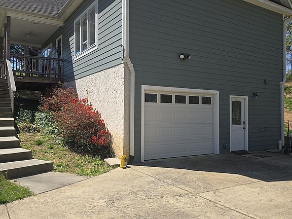 4th image of 225 Breton Ridge Rd #B