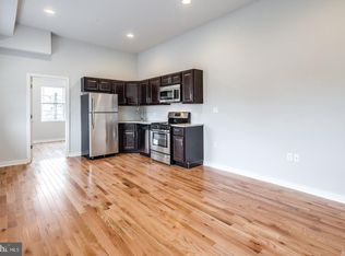 2221 S Broad St APT 2R, Philadelphia, PA 19148