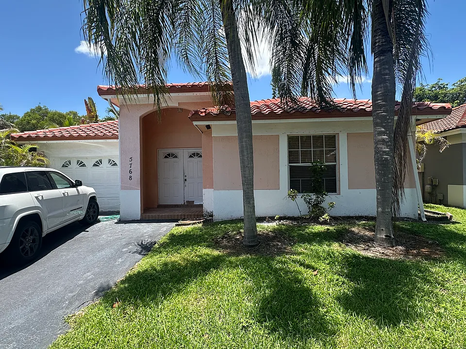 5768 NW 98th Pl