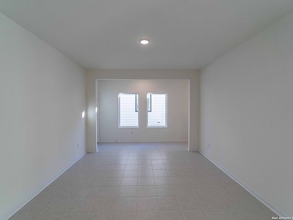 3rd image of 6606 Cibolo Springs