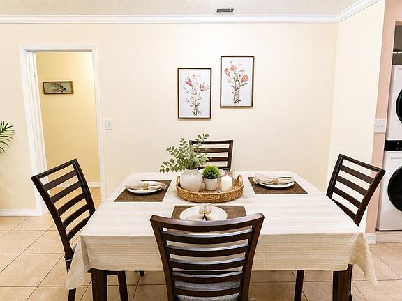 4th image of 2305 HAYWOOD COURT #203